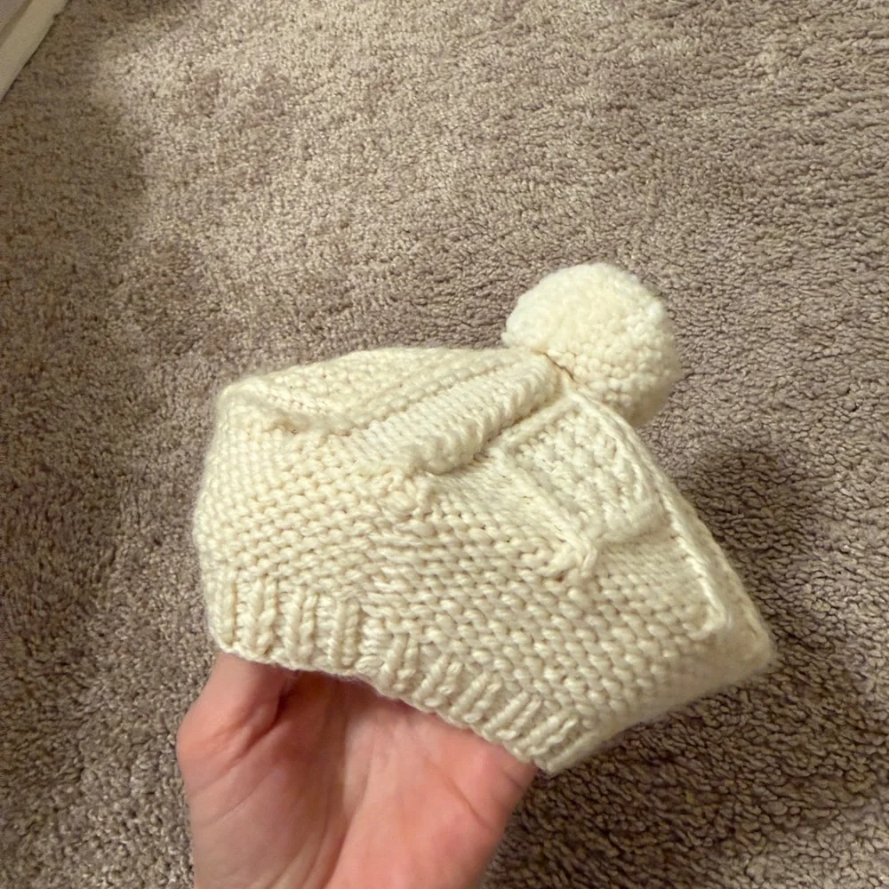 Aran Woollen Mills 100% Merino Wool Children’s Beret hat Natural cream